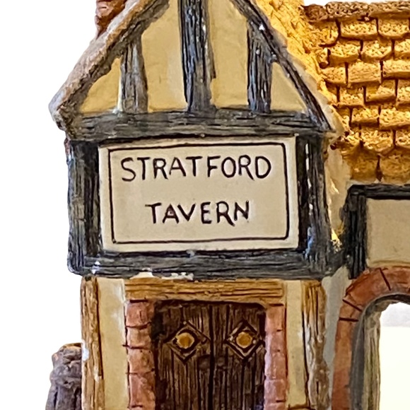 Vintage Naturecraft Figurine Stratford Tavern # 41 by Peter Tomlins 1985 - Picture 8 of 10